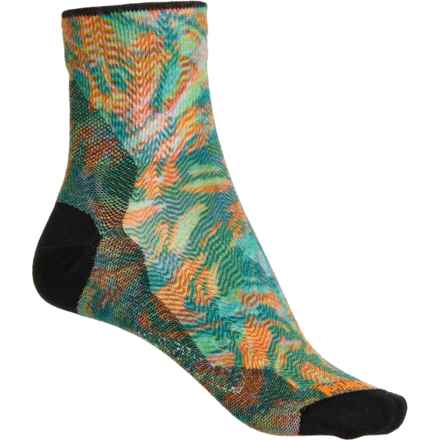 SmartWool Bike Zero Cushion Jungle Music Print Socks - Merino Wool, Crew (For Women) in Honey Gold