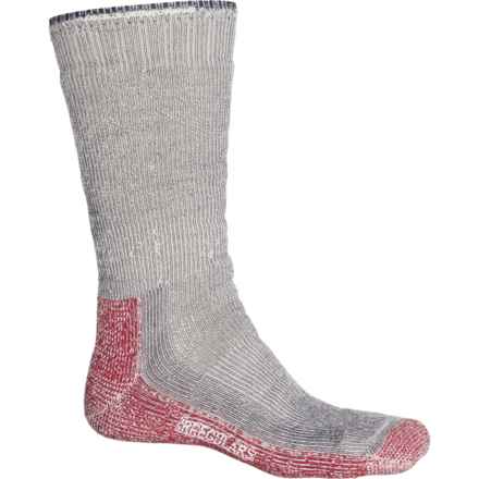SmartWool Mountaineer Classic Edition Maximum Cushion Socks - Merino Wool, Crew (For Men and Women) in Charcoal