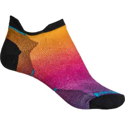 SmartWool Run Zero Cushion Ombre Print Low Cut Socks - Merino Wool, Ankle (For Women) in Tandoori Orange