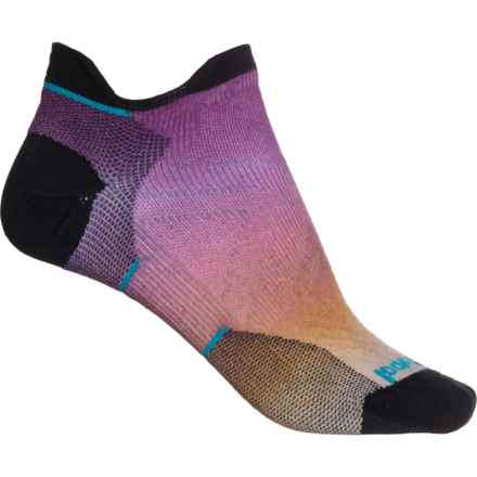 SmartWool Run Zero Cushion Printed Low Cut Socks - Merino Wool, Below the Ankle (For Women) in Picante