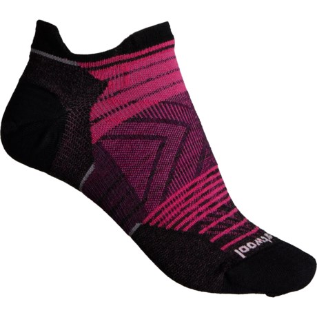 SmartWool Run Zero Cushion Striped Socks - Merino Wool, Ankle (For Women) in Power Pink