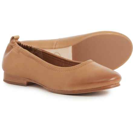 Sofft Kenni Scrunch-Back Loafers - Leather (For Women) in Light Sand