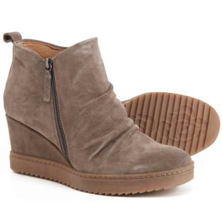 Sofft Shera Wedge Booties - Waterproof, Suede (For Women) in Taupe