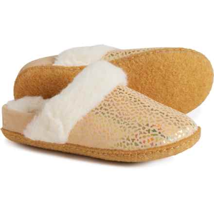 Sorel Boys and Girls Nakiska Slide II Slippers - Suede in Ceramic, Gum 17