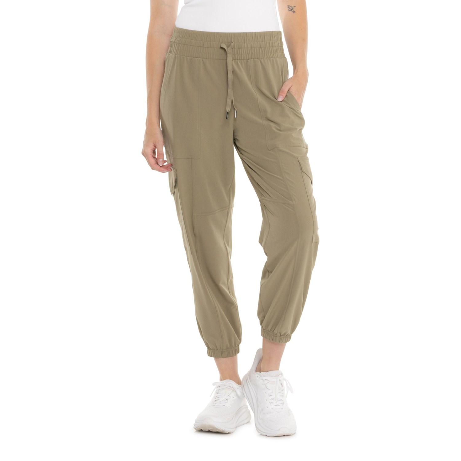 (取寄) スパンクス アウト オブ オフィス カーゴ ジョガーズ - ピティート Spanx Out of Office Cargo Joggers - Petite  Tuscan Olive Spanx Out of Office Cargo Joggers - Petite - Save 75%