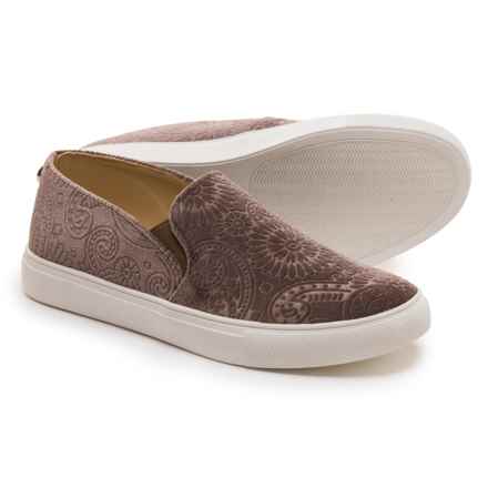 steve madden zarayy slip ons