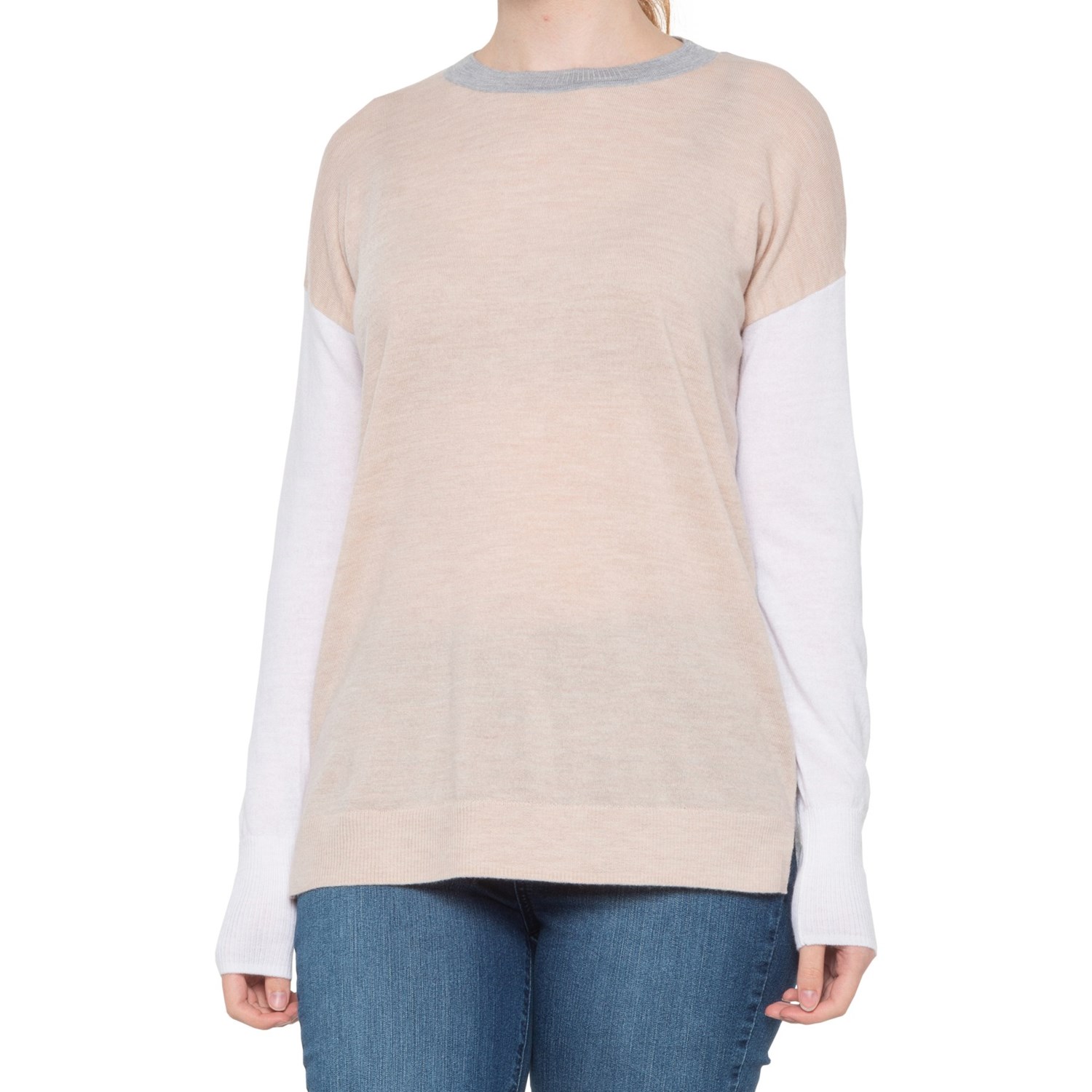 tahari sweater