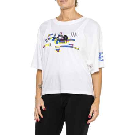 The North Face Coordinates T-Shirt - Short Sleeve in Tnf White/Bhm Graphic