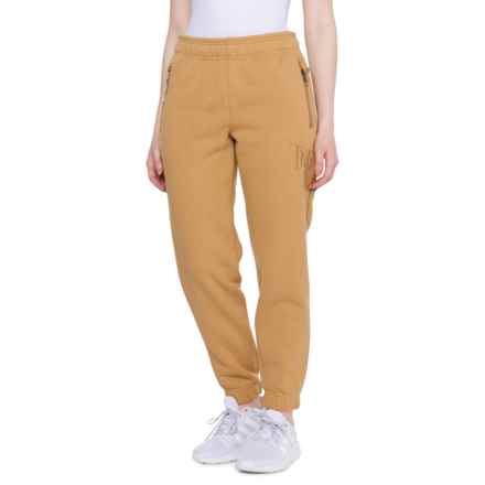 The North Face Heavyweight Relaxed Fit Sweatpants in Almond Butter/Monogram