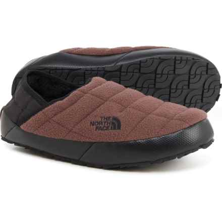 The North Face ThermoBall® Traction Mule V Denali Shoes - Insulated, Slip-Ons (For Men) in Dark Oak/Tnf Black