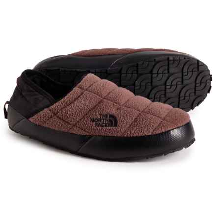 The North Face ThermoBall® Traction Mule V Denali Shoes - Insulated, Slip-Ons (For Men) in Dark Oak/Tnf Black