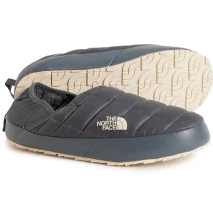 The North Face ThermoBall® Traction Mule V Slippers - Insulated, Slip Ons (For Women) in Vanadis Gry/Vintage White