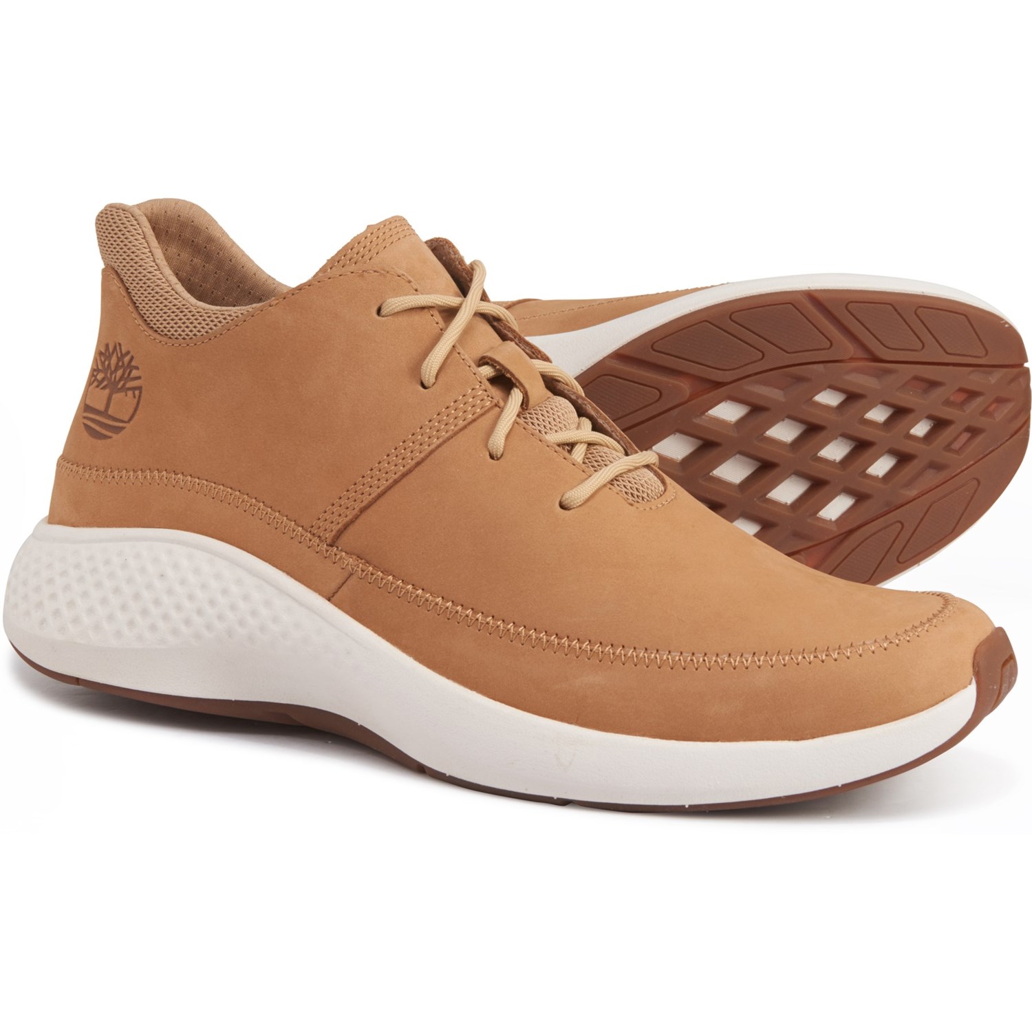 men's flyroam go chukka sneakers