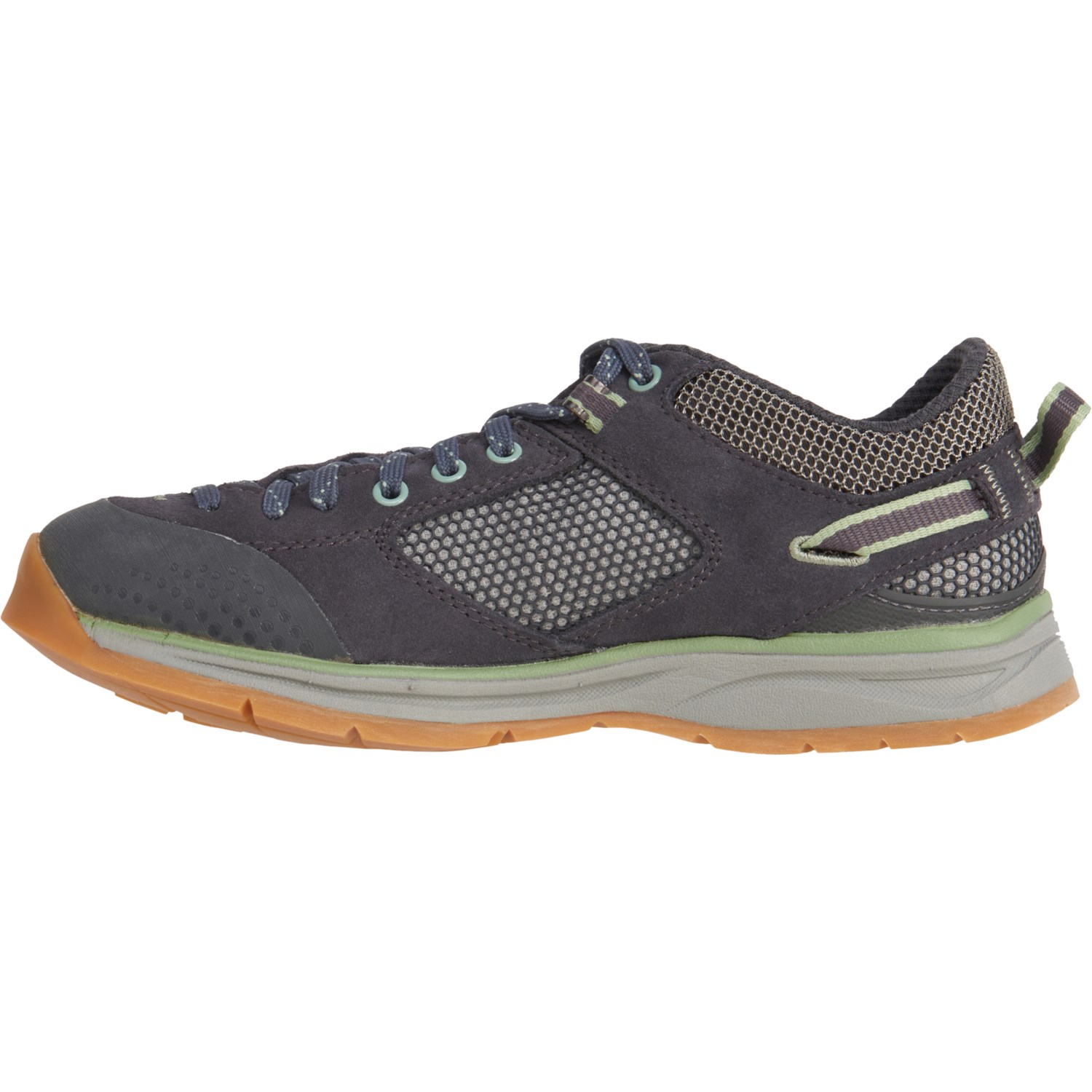 vasque grand traverse hiking shoes