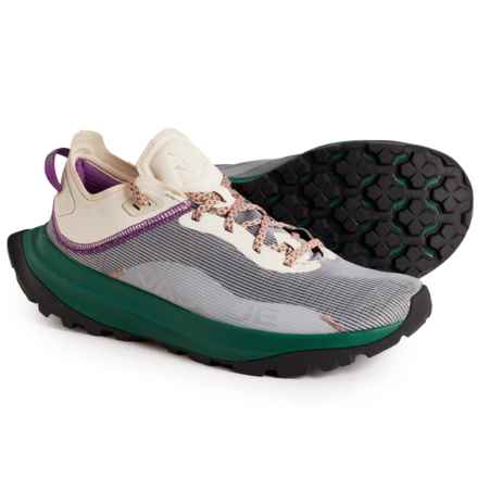 Vasque Re:Connect Here Low Hiking Shoes (For Women) in Adventurine