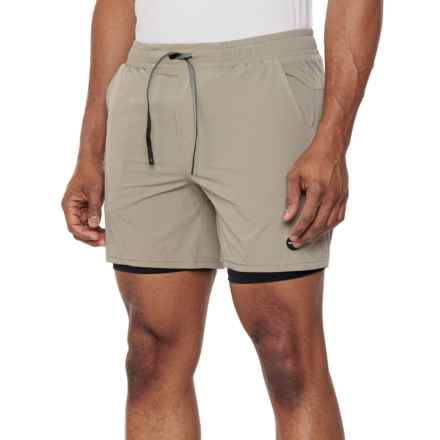 VASSA Strand Shorts - Built-In Liner in Olive