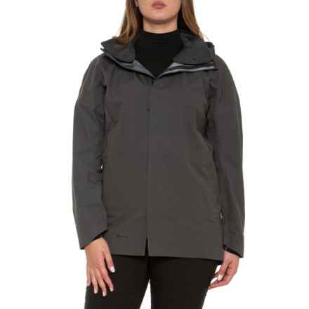 VIEV Gore-Tex® Mid-Length Hooded Jacket - Waterproof in Black Absence