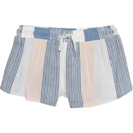 VINTAGE HAVANA Big Girls Striped Smocked Shorts in Clearwater